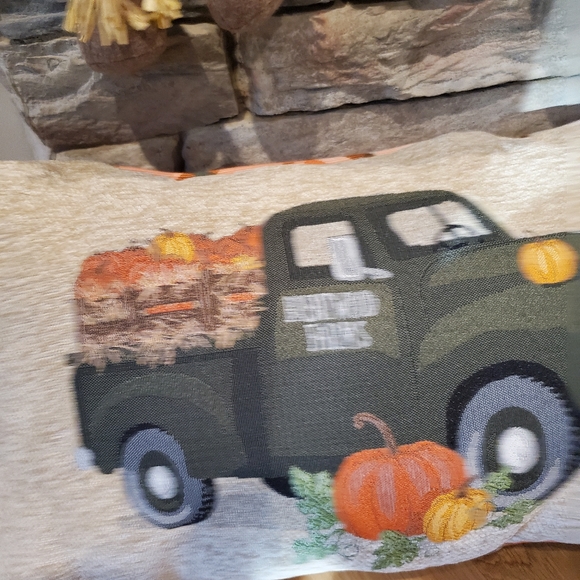 Thanksgiving Truck Throw Pillow-NWT - Picture 2 of 4